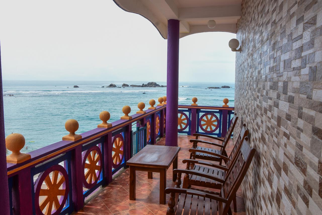 Hotel Dolphin היקדואה מראה חיצוני תמונה